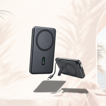 Magnetic Wireless Qi2 Power Bank with Kickstand